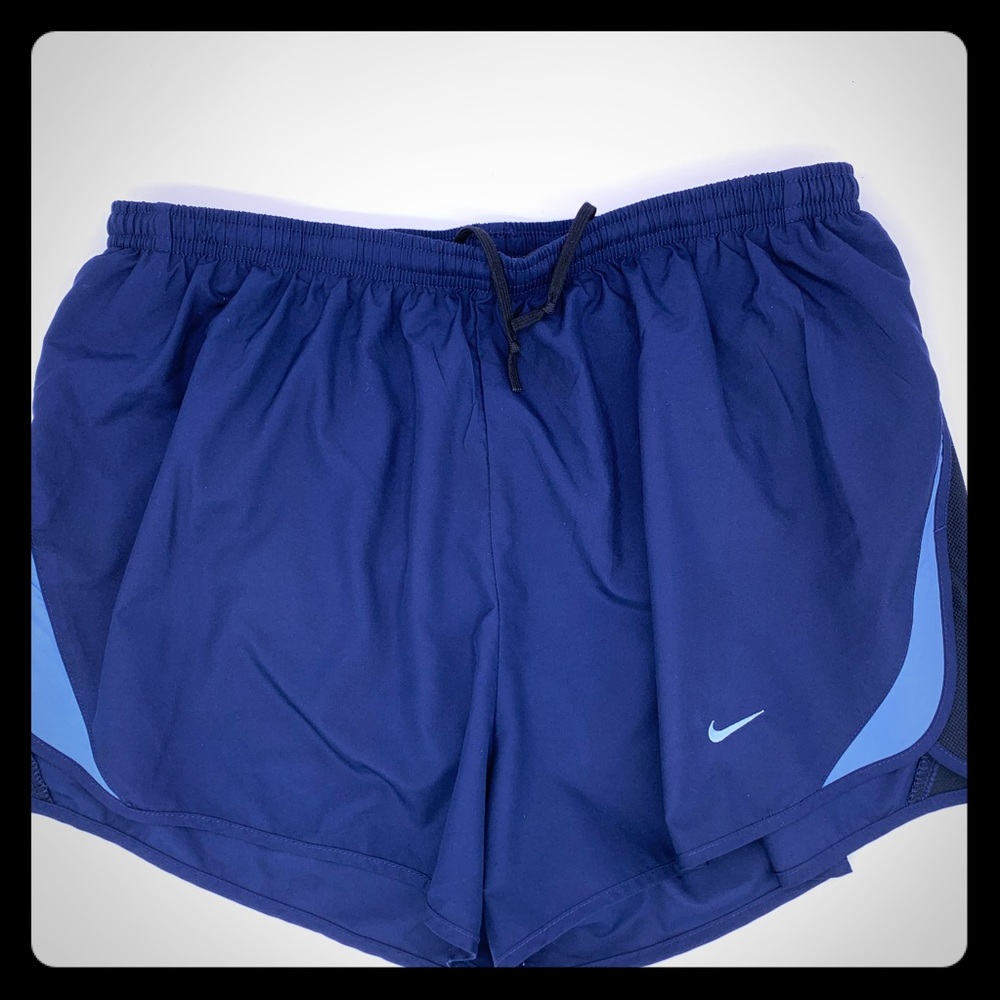 NIKE workout running shorts. GUC. Size XL